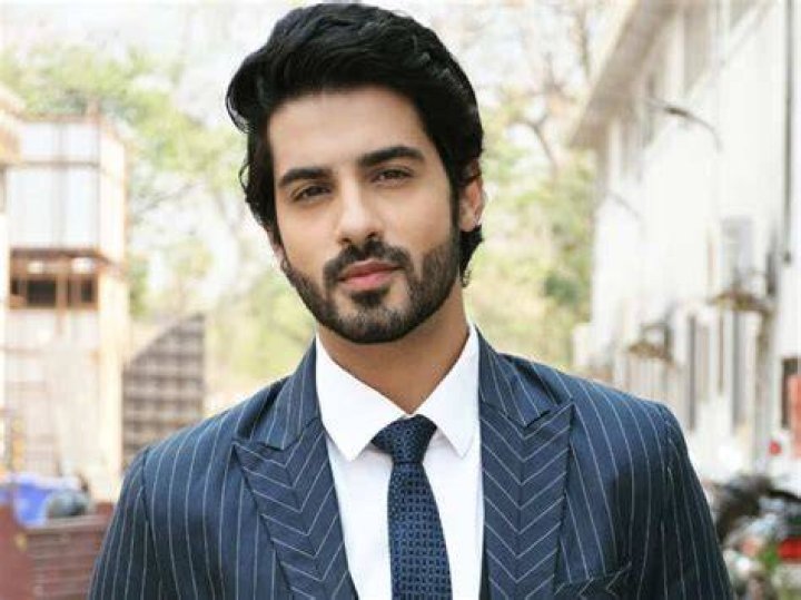 Abrar Qazi Height, Weight, Net Worth, Age, Birthday, Wikipedia, Who, Instagram, Biography