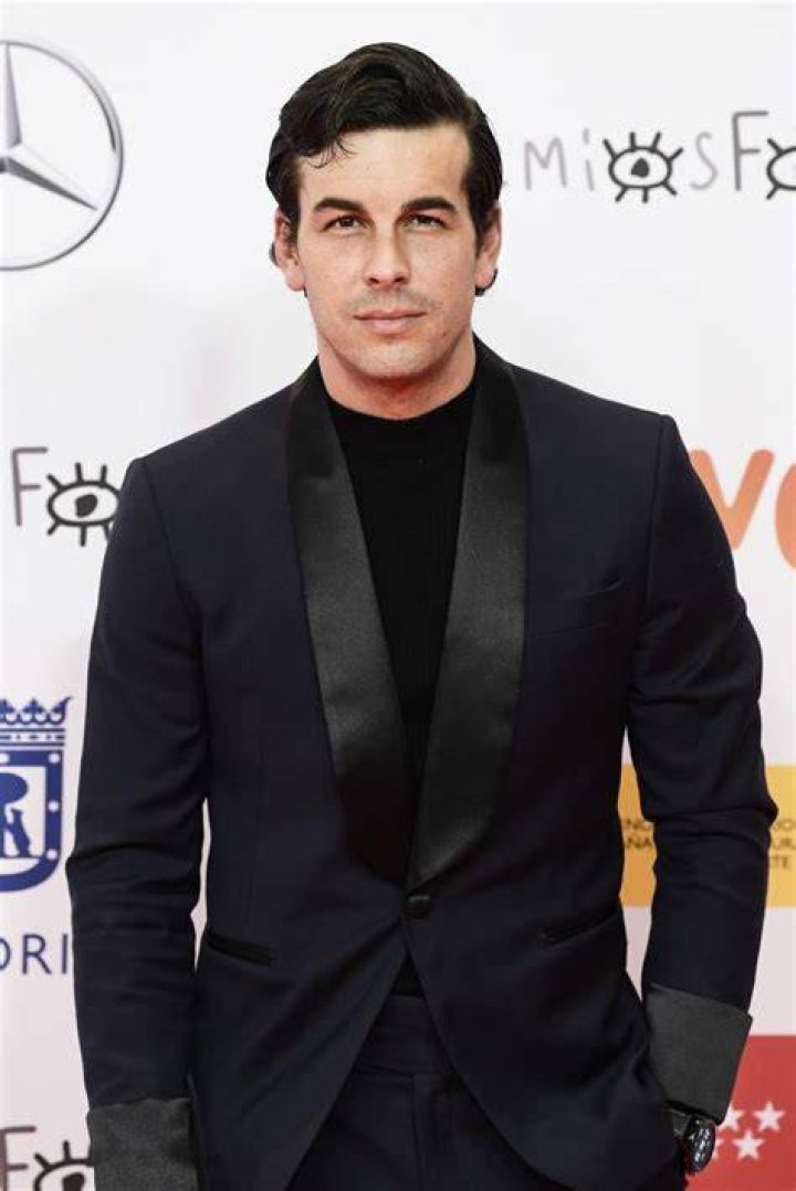 
Álex Casas Height, Weight, Net Worth, Age, Birthday, Wikipedia, Who, Nationality, Biography 