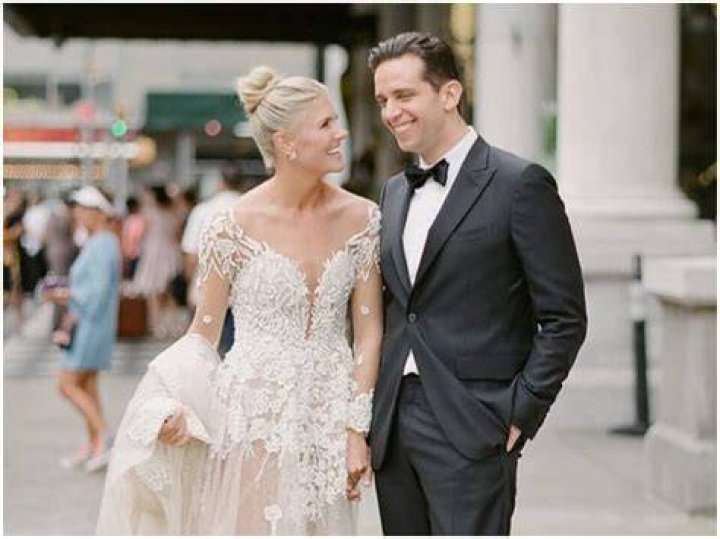 
Amanda Kloots Brother Todd Has Been Married For 14 Years 