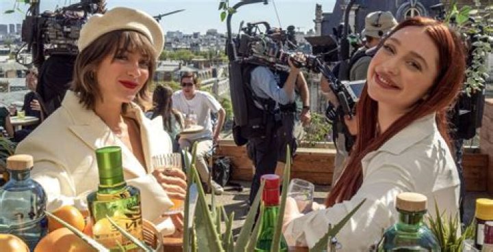 Are Caroline and Lisa Love Trip Paris Still Together?