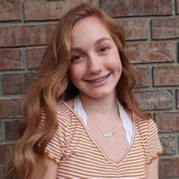 
Ashlynn Duvall Height, Weight, Net Worth, Age, Birthday, Wikipedia, Who, Instagram, Biography 