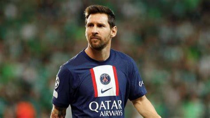 
Barcelona Exploring Ways To Re-Sign Lionel Messi 