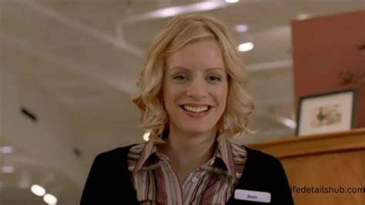 Beth Skipp Height, Weight, Net Worth, Age, Birthday, Wikipedia, Who, Nationality, Biography