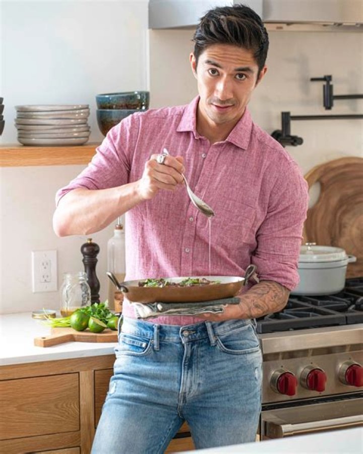 Chef Ronnie Woo Is Married To Husband Doug, Personal Details on The Is It Cake Judge