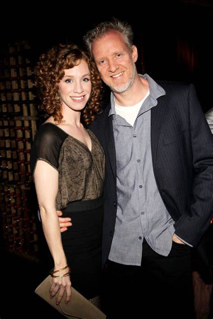 
Chris Barron Height, Weight, Net Worth, Age, Birthday, Wikipedia, Who, Nationality, Biography 