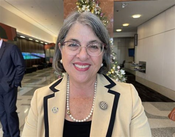 Daniella Levine Cava Height, Weight, Net Worth, Age, Birthday, Wikipedia, Who, Nationality, Biography