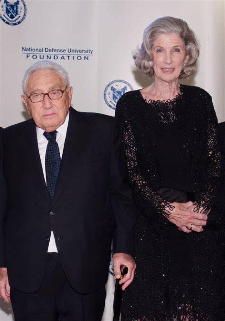 Henry Kissinger wife: Who is Nancy Kissinger?
