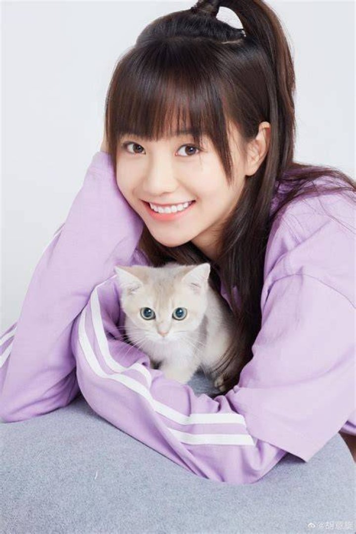 Hu Yixuan Height, Weight, Net Worth, Age, Birthday, Wikipedia, Who, Nationality, Biography