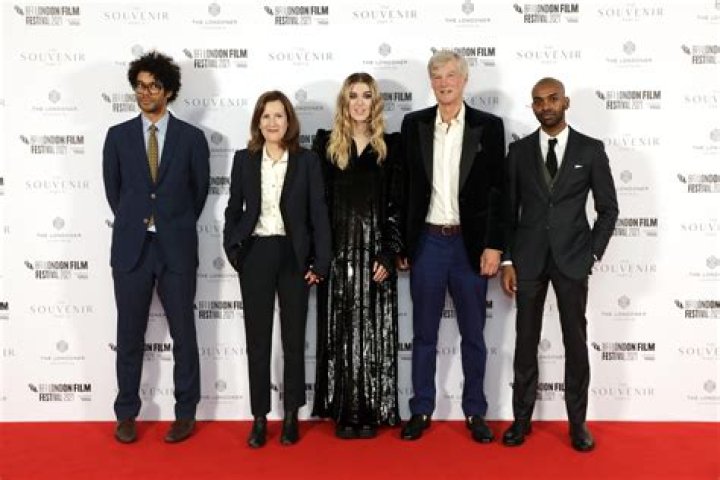 Is Richard Ayoade Gay? Age, Height, Net Worth