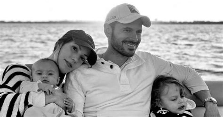 
Jeff Thomas Wife: Was Top Model Married? Family And Net Worth 