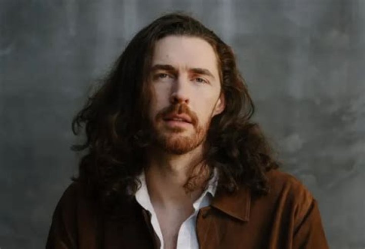 
Jon Hozier Byrne Height, Weight, Net Worth, Age, Birthday, Wikipedia, Who, Nationality, Biography 