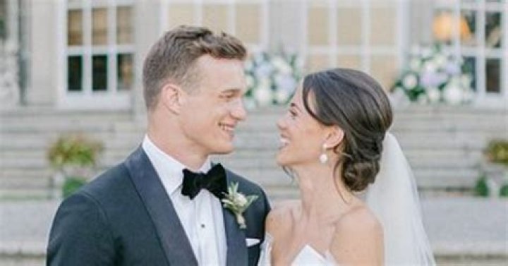 
Josh Van Der Flier Wife Who is Josh Van Der Flier Wife? 