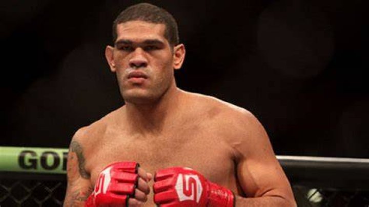
Kaka Silva Height, Weight, Net Worth, Age, Birthday, Wikipedia, Who, Nationality, Biography 