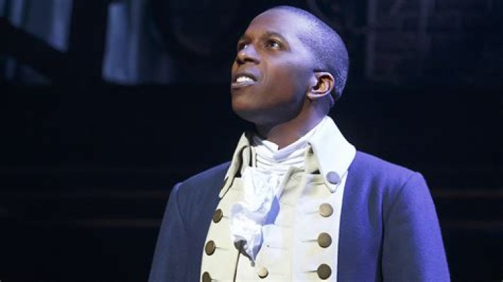 Leslie Odom Jr Height, Weight, Net Worth, Age, Birthday, Wikipedia, Who, Nationality, Biography