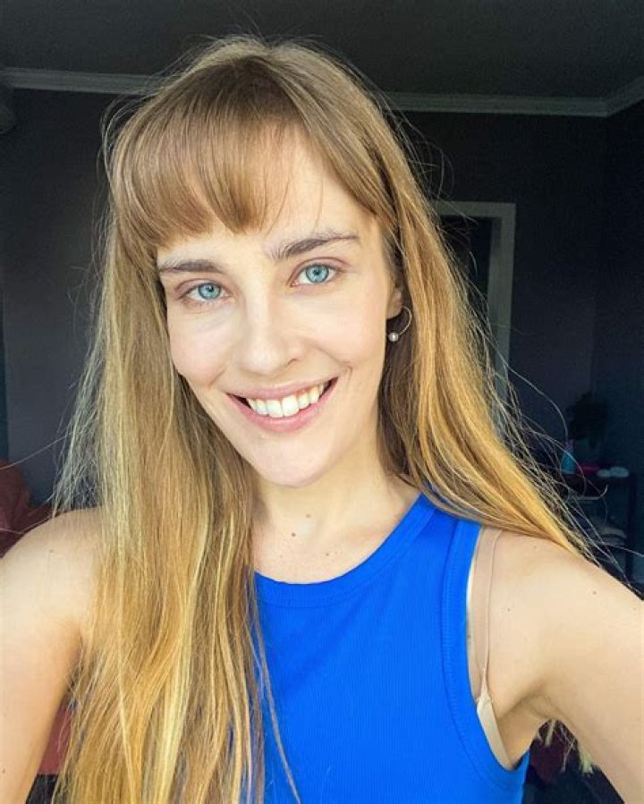 Liza Van Deventer Height, Weight, Net Worth, Age, Birthday, Wikipedia, Who, Nationality, Biography