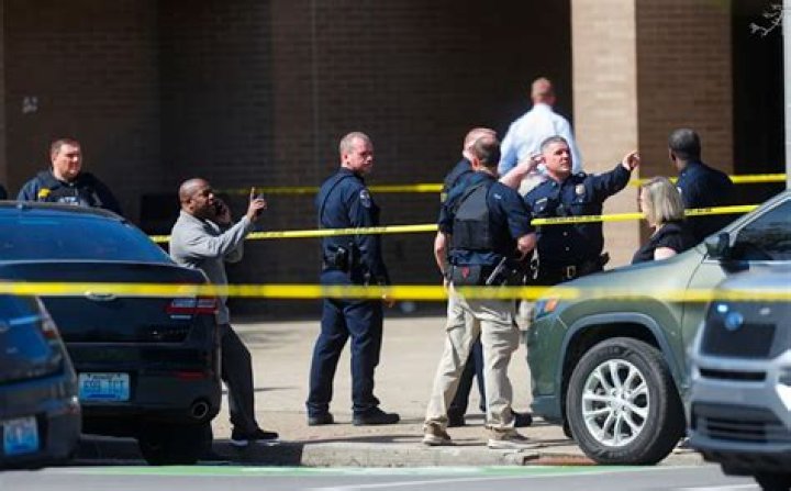 
Louisville JCTC shooting: 1 dead, 1 injured, no suspects arrested 