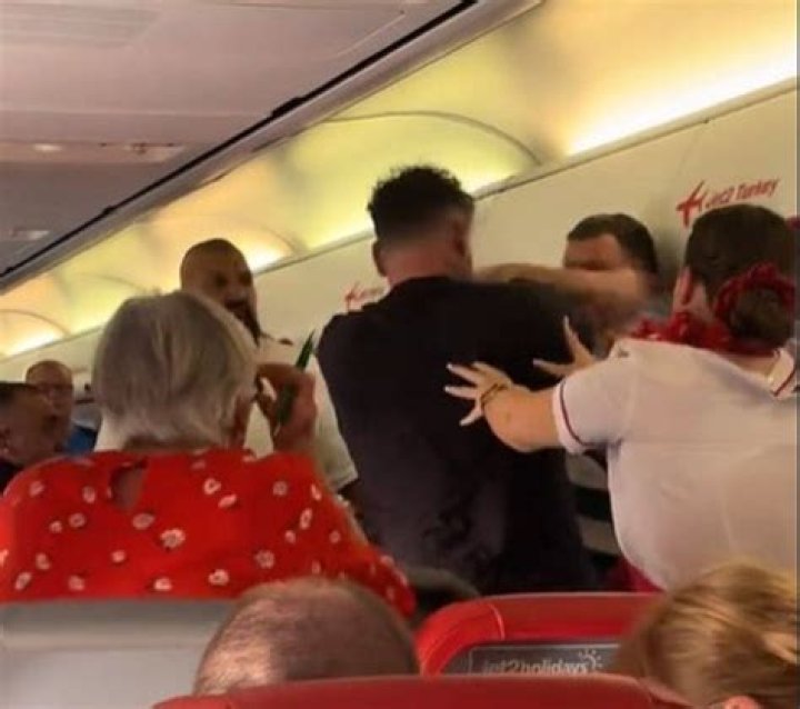 
Passengers charged as viral video shows in-flight brawl that forced emergency landing in Australia 