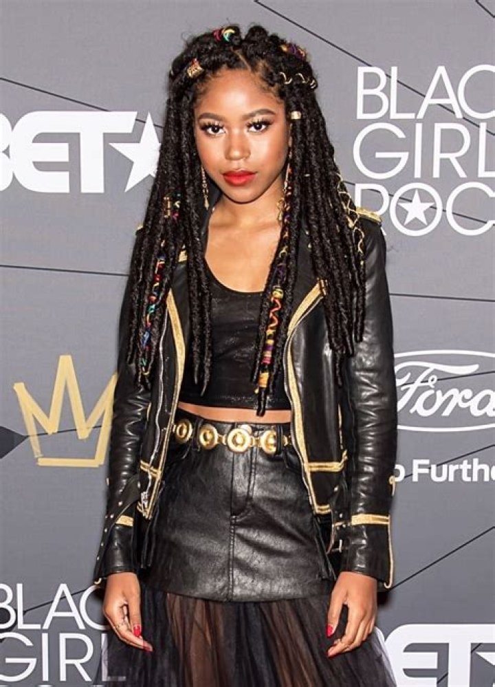 Riele Downs Height, Weight, Net Worth, Age, Birthday, Wikipedia, Who, Instagram, Biography