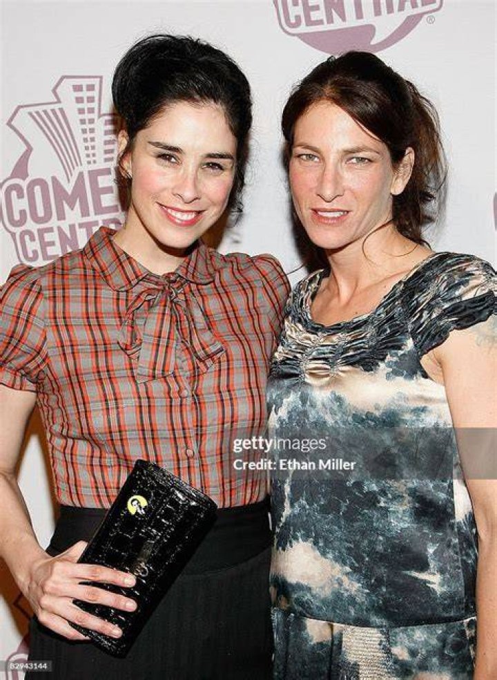 
Sarah Silverman Siblings Include Three Sisters And A Brother 