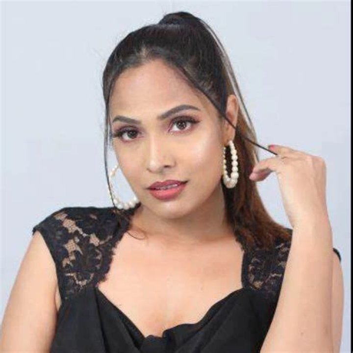 
Shruti Arjun Anand Height, Weight, Net Worth, Age, Birthday, Wikipedia, Who, Nationality, Biography 