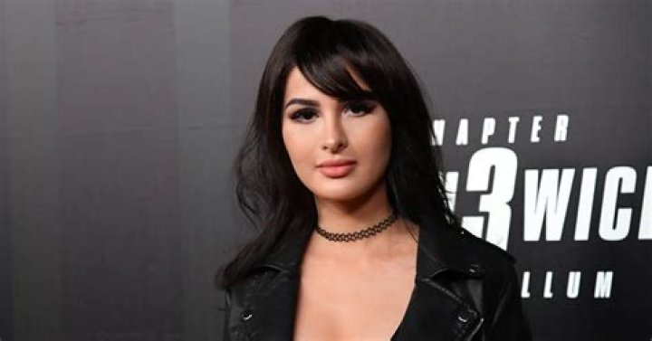 SSSniperWolf Ethnicity: Exploring Her Roots and Heritage, Age, Family, Parents & More