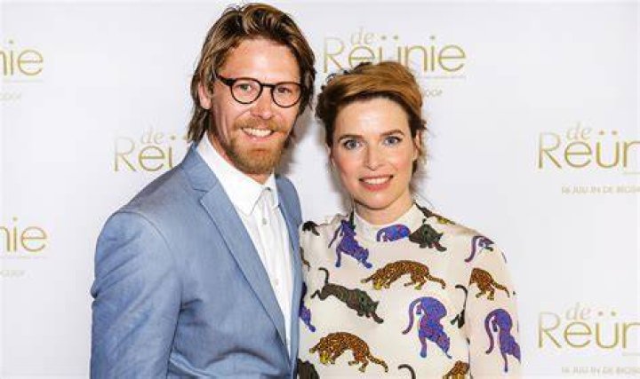 
Thekla Reuten Partner Gijs Naber – Age Gap & Wedding Details 