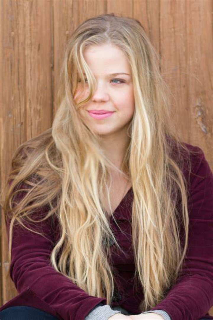 Vivien Endicott Douglas Height, Weight, Net Worth, Age, Birthday, Wikipedia, Who, Instagram, Biography