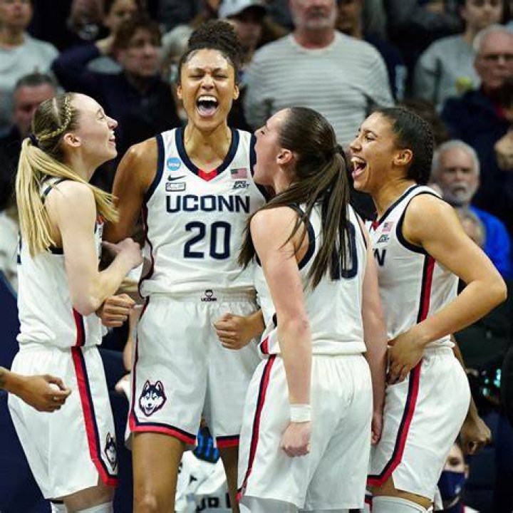Who Are Alisha Lewis Parents And Family? UCF Girls Basketball Player Wiki