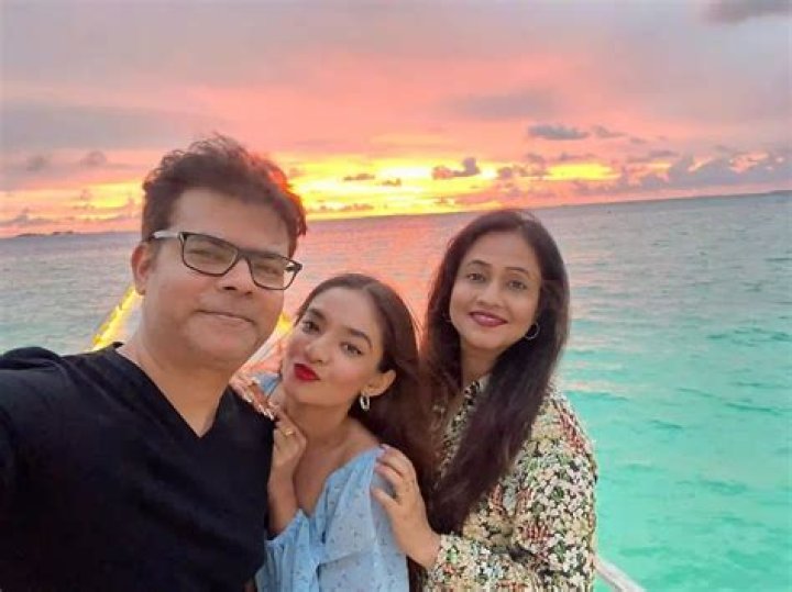 
Who are Riya Sen Parents? Riya Sen Biography, Parents Name and More 