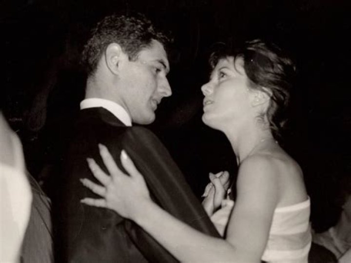 
Who Is Di Morrissey Partner Boris Janijc? Details About Australian Novelist & Her Family 
