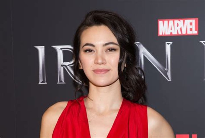 
Who is Jessica Henwick from “Game of Thrones”? Her Bio: Dating, Net Worth, Mother, Boyfriend, Weight 