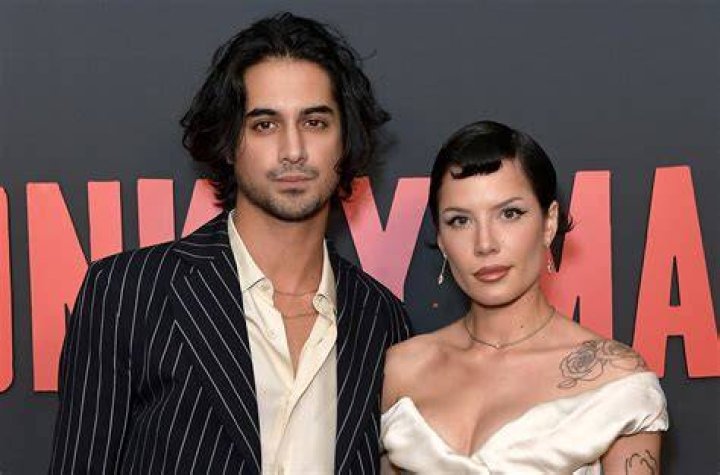 
Who is Lana Rhoades Dating Now, Who is Lana Rhoades Boyfriend? 
