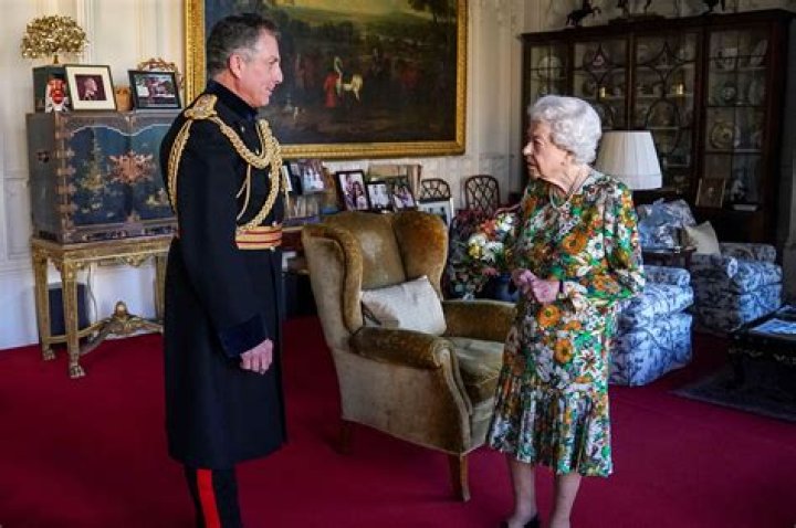 
Who Is The Physician To The Queen? Details About Professor Sir Huw Thomas 