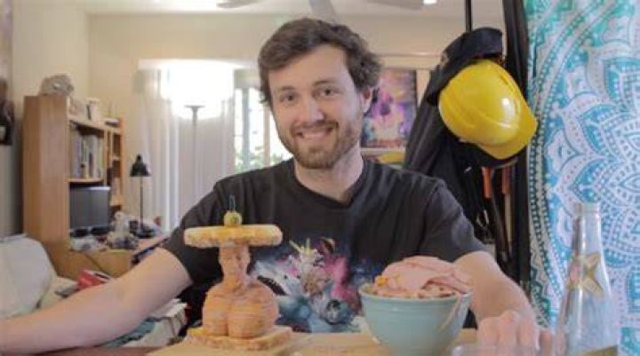 William Osman has been Married to his Wife, Chelsea Rhoads, since 2016